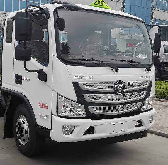 楚胜牌CSC5108XRQBK6型易燃气体厢式运输车