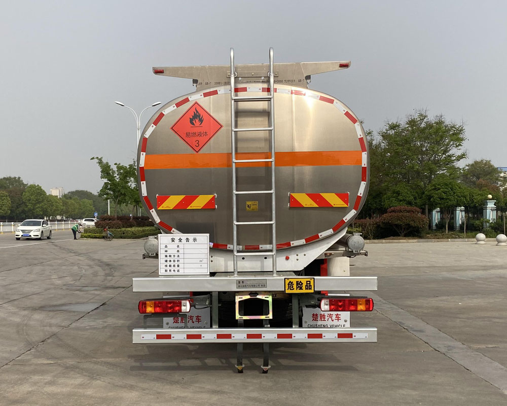 楚胜牌CSC5327GYYLZ6型铝合金运油车