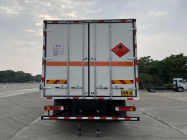 欧航CSC5180XRQB6易燃气体厢式运输车